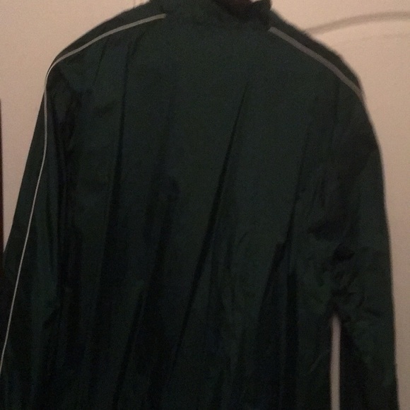 Windbreaker - Picture 3 of 3